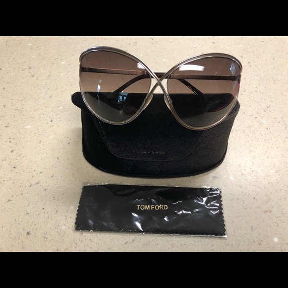 butterfly style sunglasses